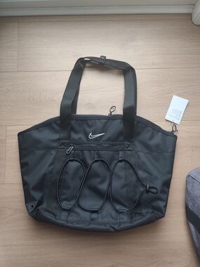Nike Black Everyday Tote with Bungee Front